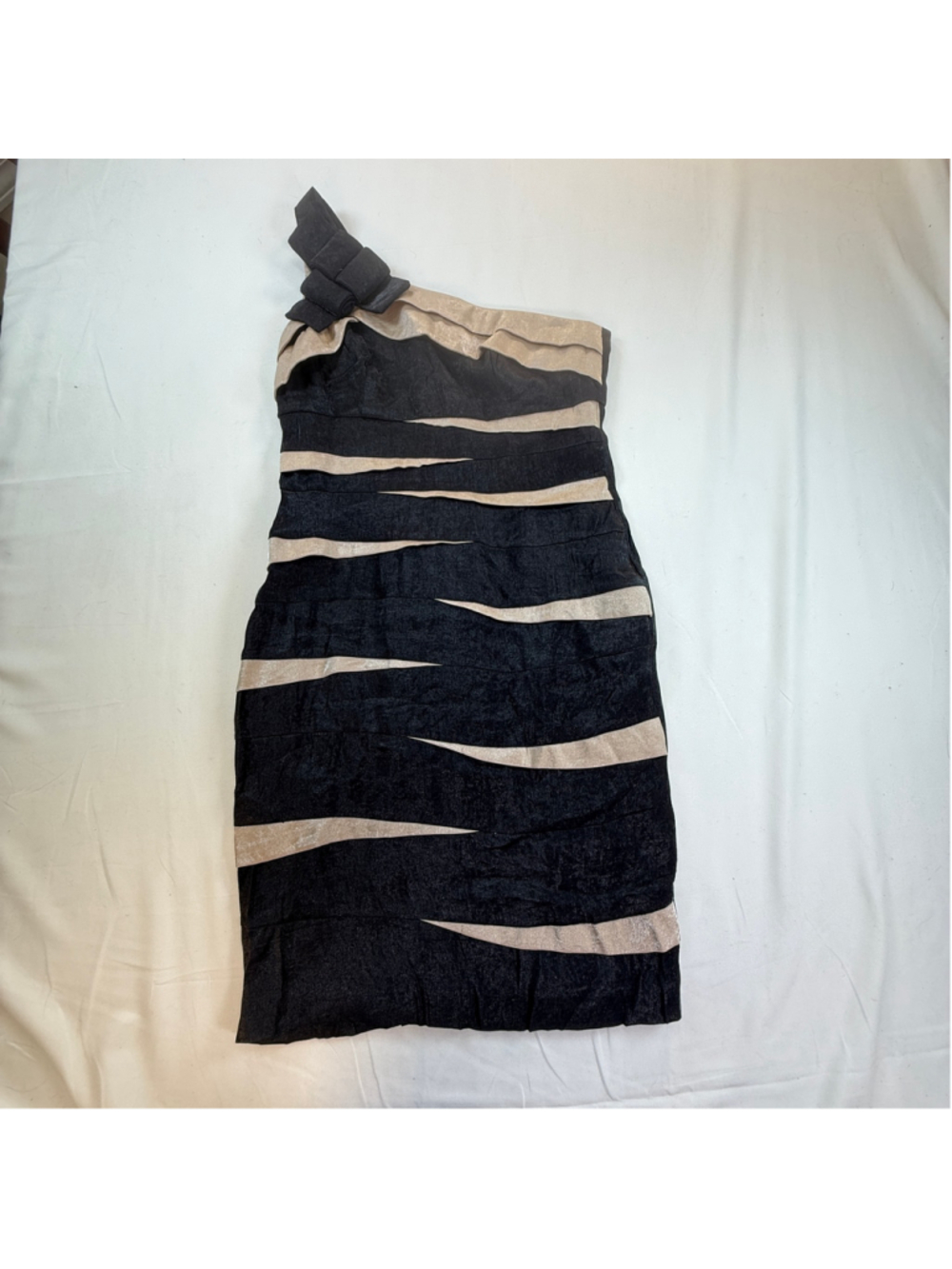 London Times Women’s Size 8 One Shoulder Black Champagne Cocktail Party Sheath D